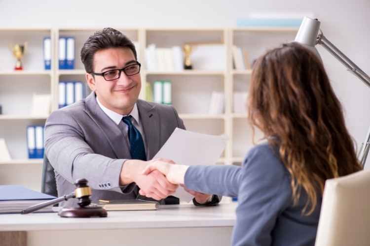 The Top 5 Benefits Of Using A Trial Consultant For Your Court Case