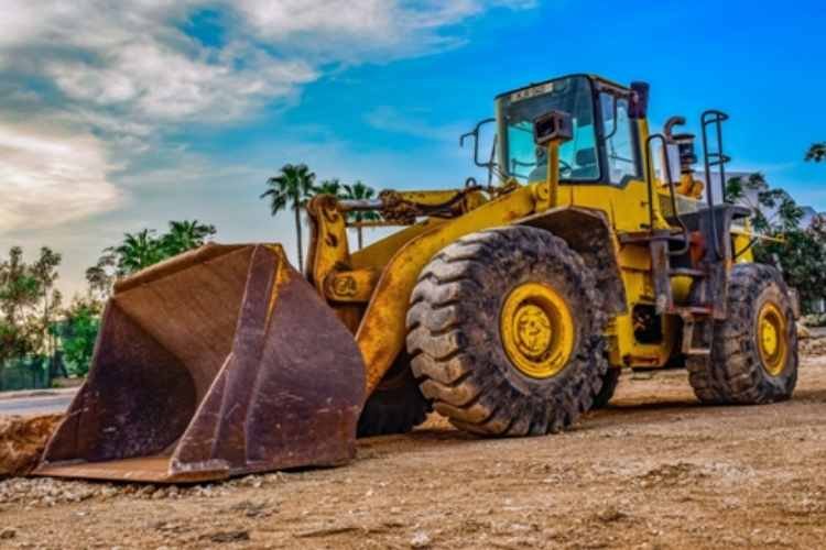 Bulldozer vs Excavator What Are the Differences