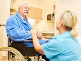 3 Ways To Help Someone Dealing With A Fading Memory