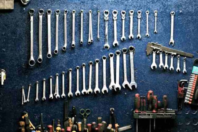 Automotive Tool Set Checklist: What Every Mechanic Needs